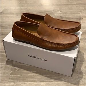Brand new never worn men’s brown leather loafers
